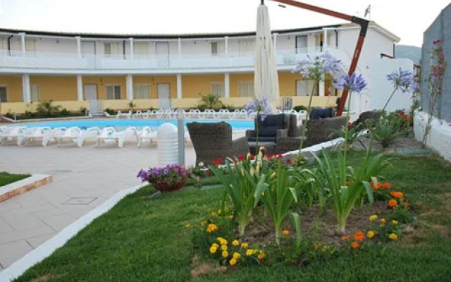 Le Meridie Half Board, San Sostene, Italy