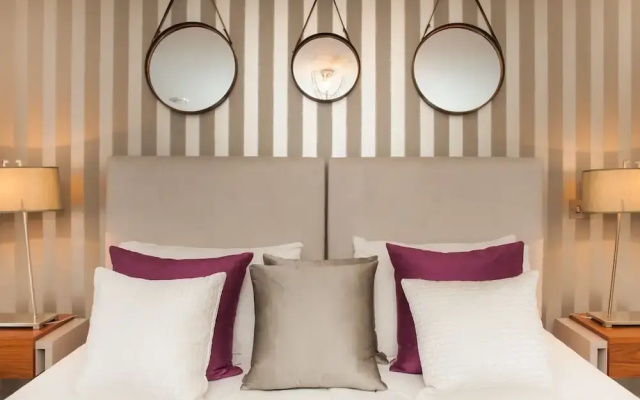 Henge House - Sarsen Apartment