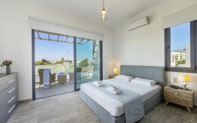 Pernera Beach Villa in Protaras