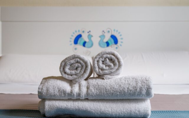 Onlyrooms IV - Sea View & Free Parking