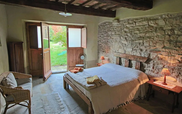 Holiday Home in Apecchio With Pool & Terrace
