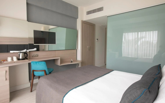 Falcon Hotel - Image 7