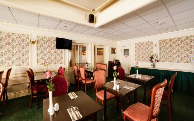 The Cumberland Hotel