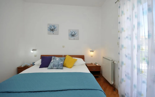 Apartments Roza