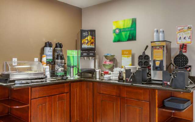 Rodeway Inn & Suites Ontario