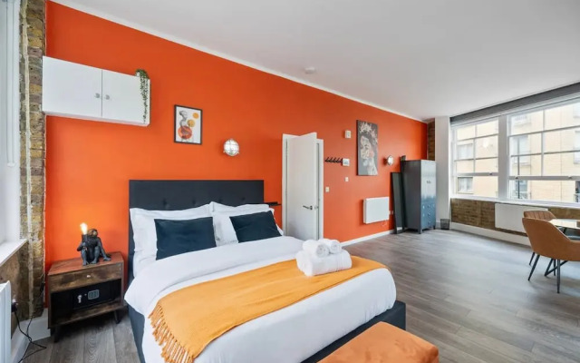 New Spacious Studio in Old St