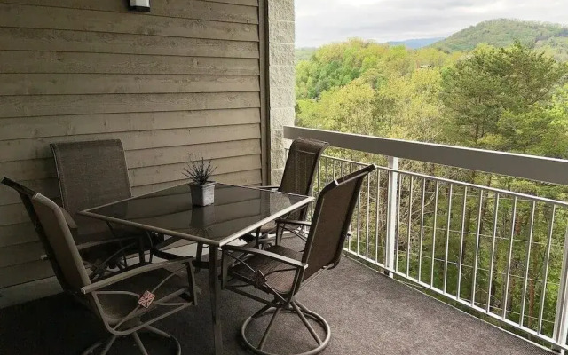 Whispering Pines 643