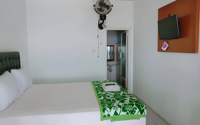 Mawar Hotel – Guest Rooms – Labuan Bajo
