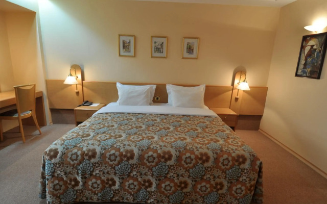 Wassim Hotel