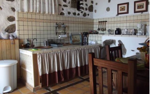 Casa Rural Tajona & Granero