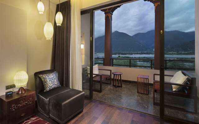 Hilton Linzhi Resort