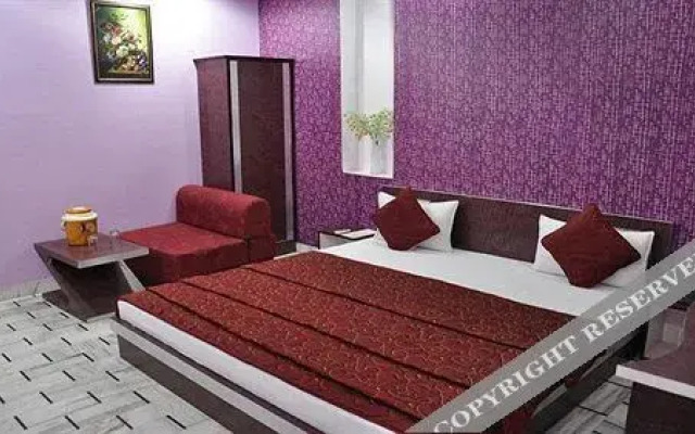 OYO 3950 Hotel Hayat Rabbani