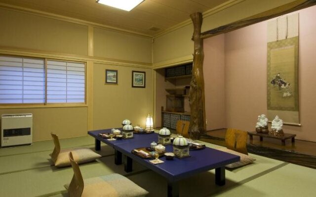 Kusatsu Onsen EKINARIYA RYOKAN