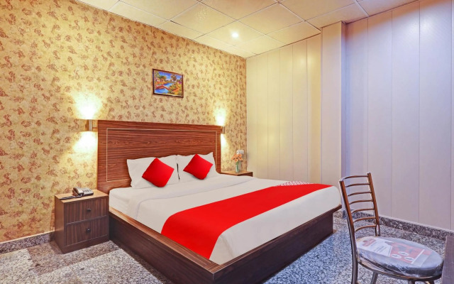 OYO Flagship 80572 Dream Comes True Hotel Banquet