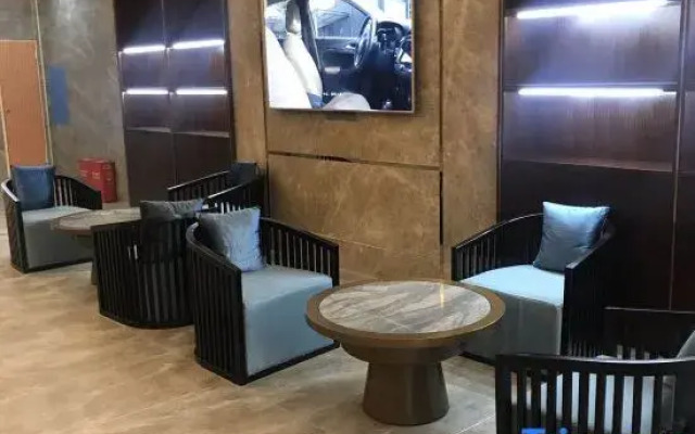 Pingjiang Binjin Hotel