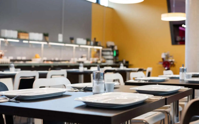 Отель Premier Inn Hannover City University hotel