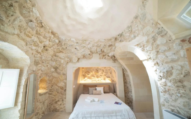 Trullo Meraviglia With Garden And Pool