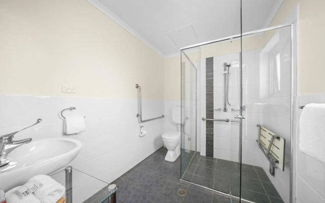 Macquarie Waters Boutique Apartment Hotel