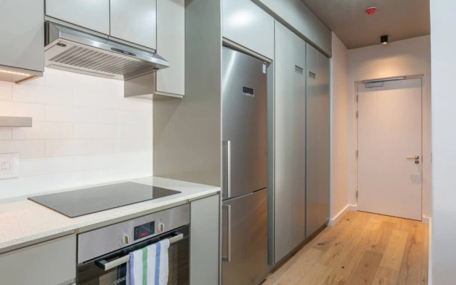 Stylish 2 Bedroom Luxury Apartment In Gardens