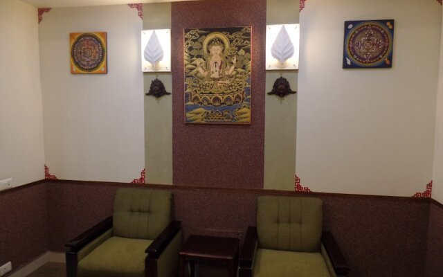 The Lindsay Cheu Den