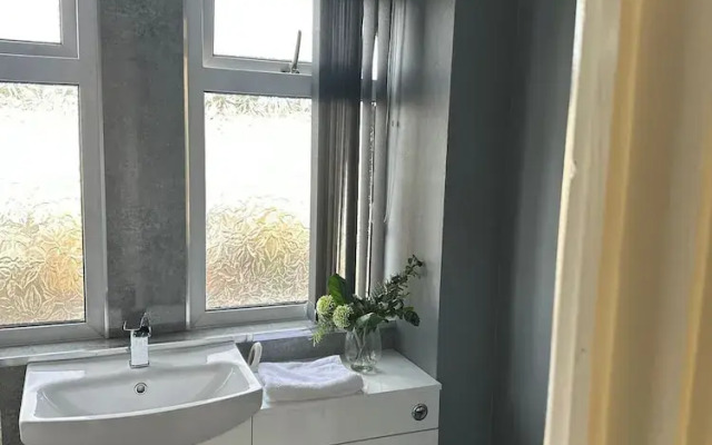 Sark Drive Serenity-cosy 3BR House in Birmingham