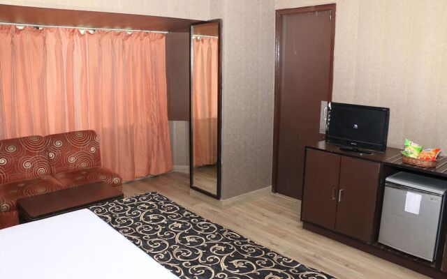 OYO 1072 Hotel Leela Classic