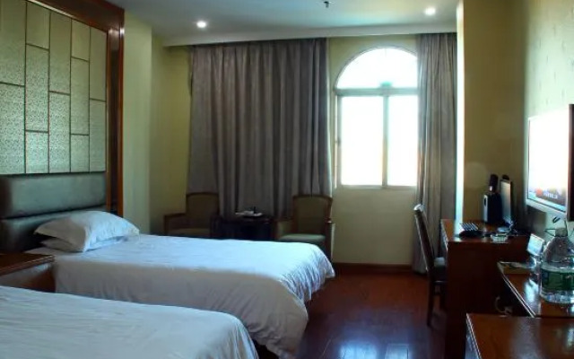 Fengdu Business Hotel