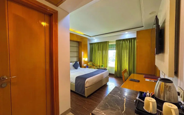 Hotel Gms Grand