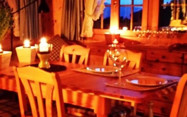 SwissHut B&B