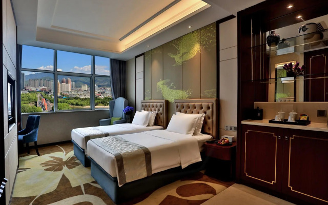 Yiwu Zhonglian Kaixin Hotel