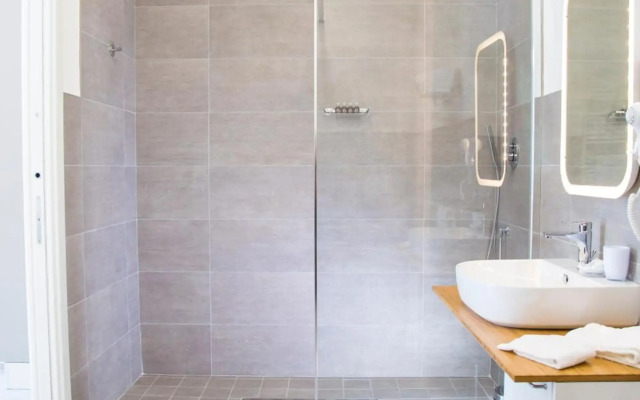 Rivabella Suite Apartments