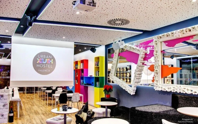 Urban Youth Hostel