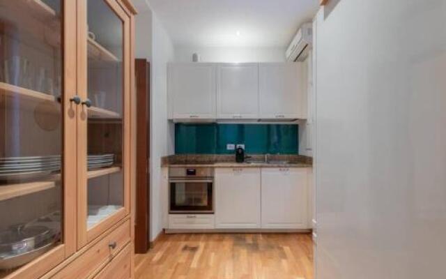 Iflat Spanish Steps Blue Apartment