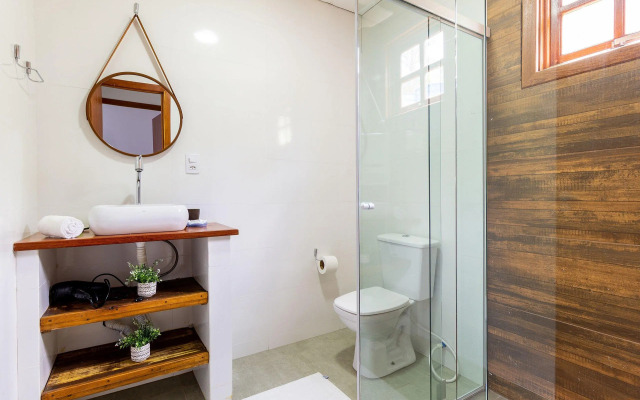 Casa 3Q c/ churrasq. 800m da praia RJU8301