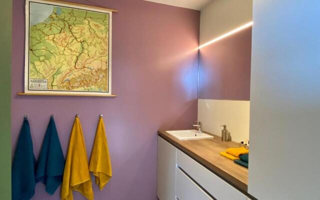 FinIQ Boutiq Studios + Apartment