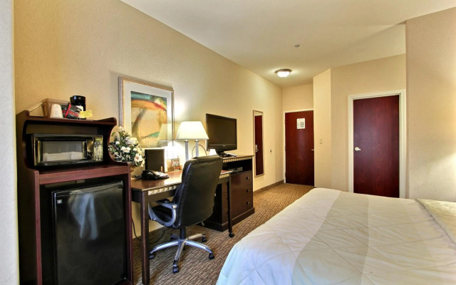 Magnolia Inn & Suites