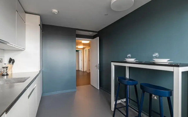 Chic Three-bedroom Home in Poplar