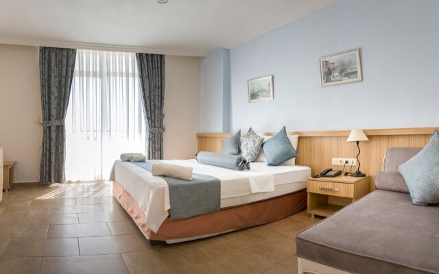 Ponz Boutique Hotel