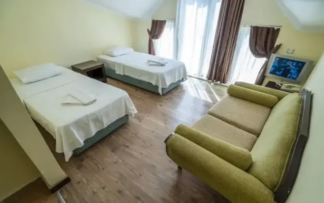 By Canbaba Adrasan Hotel