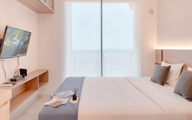 Comfort and Strategic Studio at Sky House BSD Apartment near AEON – Guest Rooms – Legok