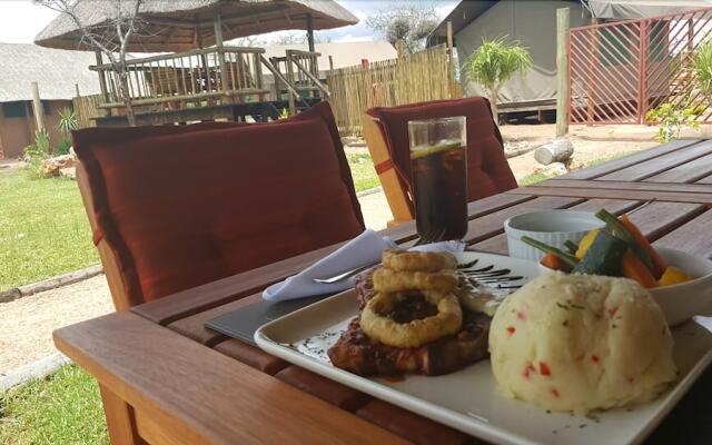 Makumutu Lodge & Campsite