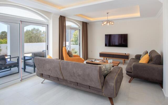 Orka World Villa 1 in Oludeniz