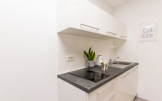 Apartments and Rooms Adriatic Suites