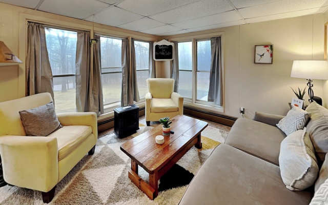 The Whiskey Barrel Lodge by Taylor Made Deep Creek