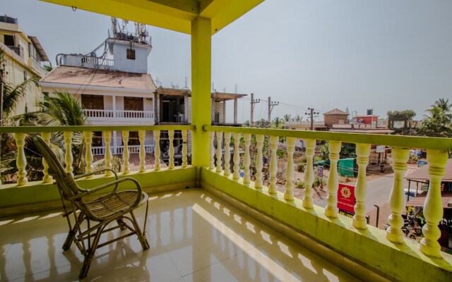 OYO 14180 Home 3BHK near by Ashwem Beach