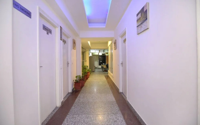 OYO 9575 Hotel Absolute Comfort