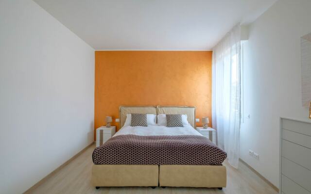 Casa Luminosa