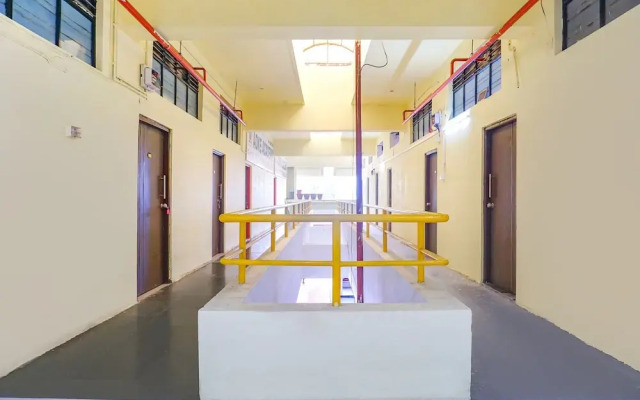 Fabhotel Om Sai