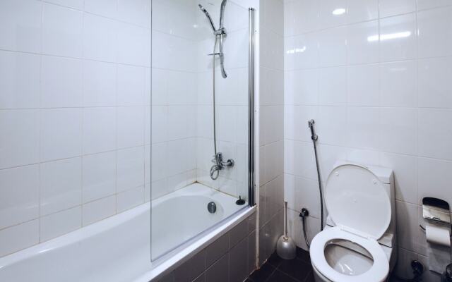 One Perfect Stay Studio Burj Al Nujoom