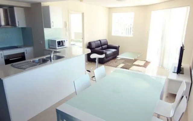 Platinum Bargara Apartments – Guest Rooms – Bargara